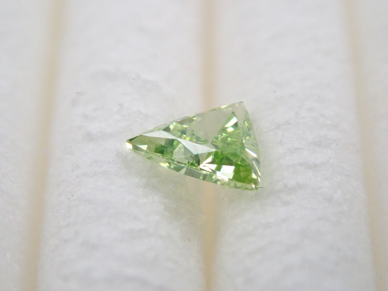 ミントグリーンダイヤモンド（トリートメント） 0.097ctルース(VSクラス相当）
