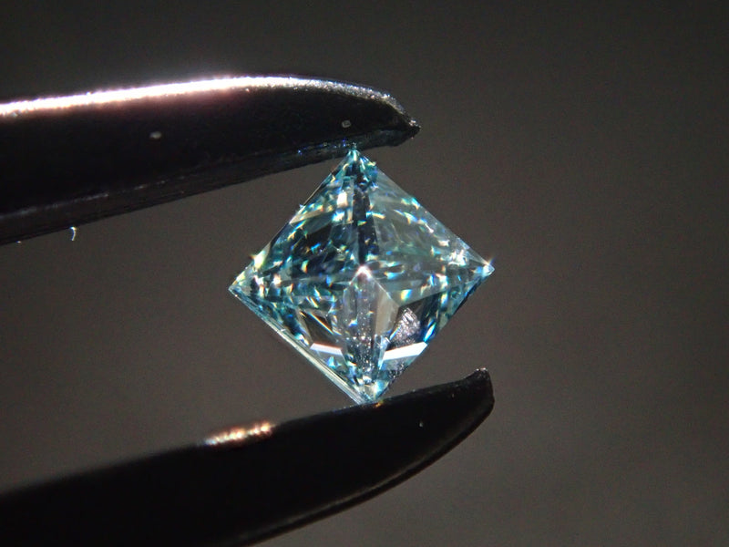 アイスブルーダイヤモンド 0.073ctルース（VSクラス相当）