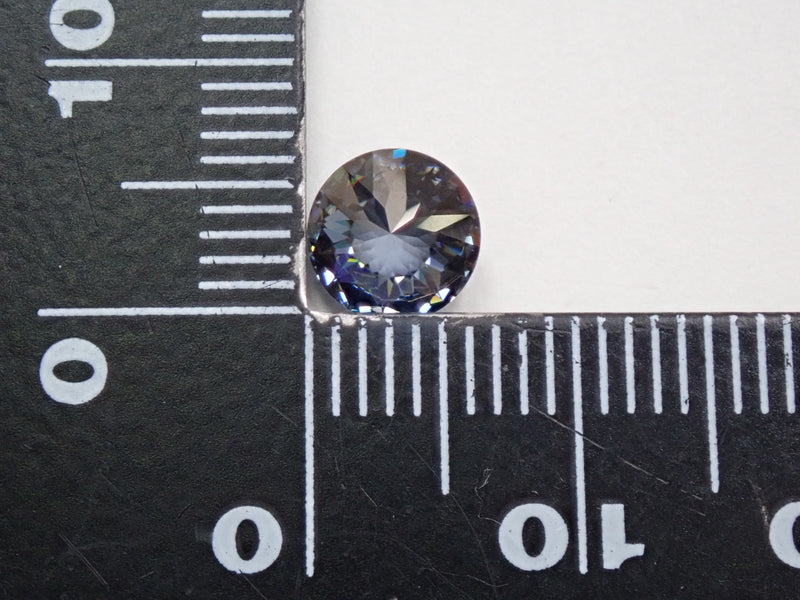 合成モアッサナイト（グレーブルー） 6.5mm/1.056ctルース（エンパイアカット）