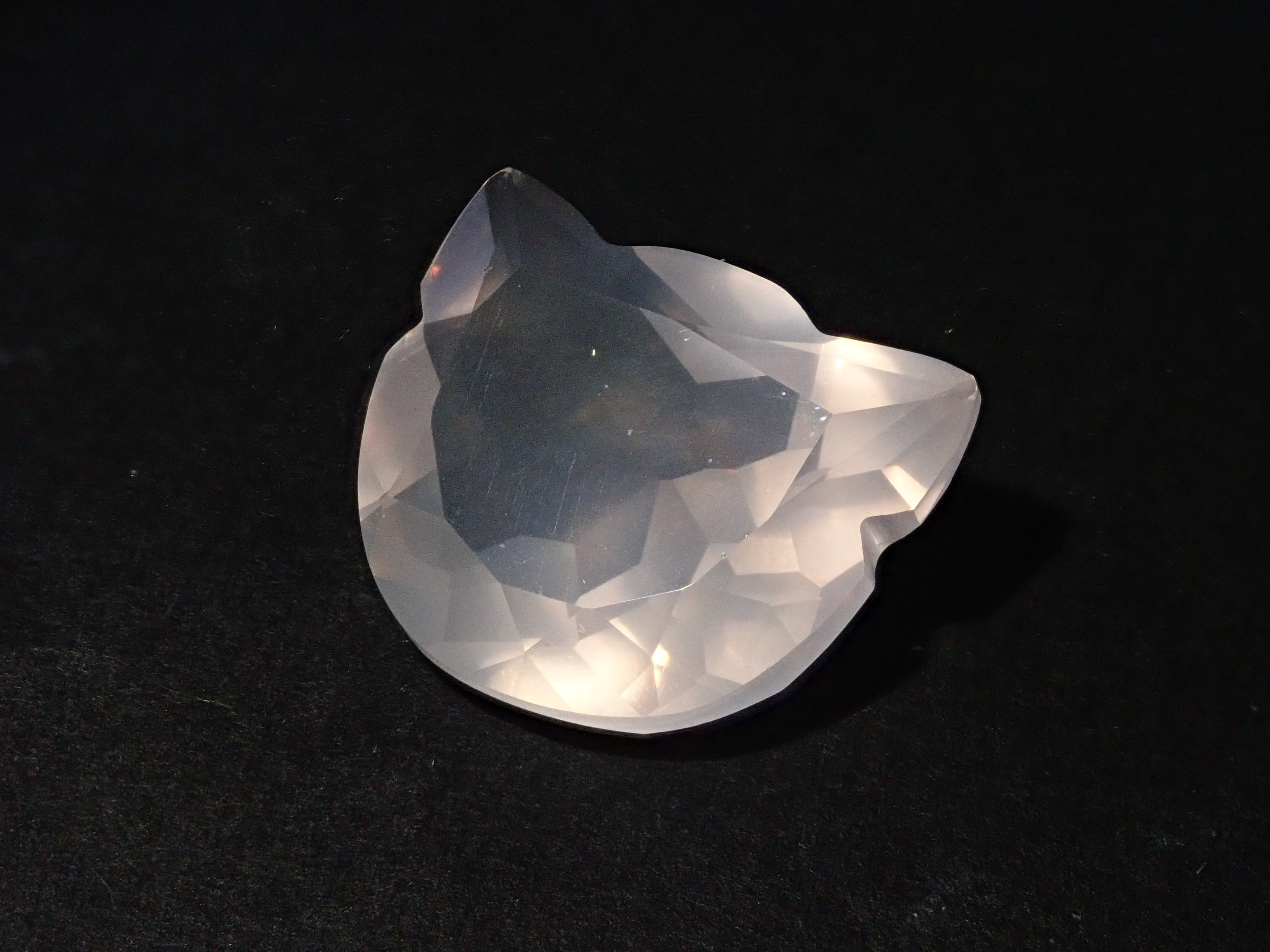 【猫カット】ローズクォーツ 10.950ct・16mmルース