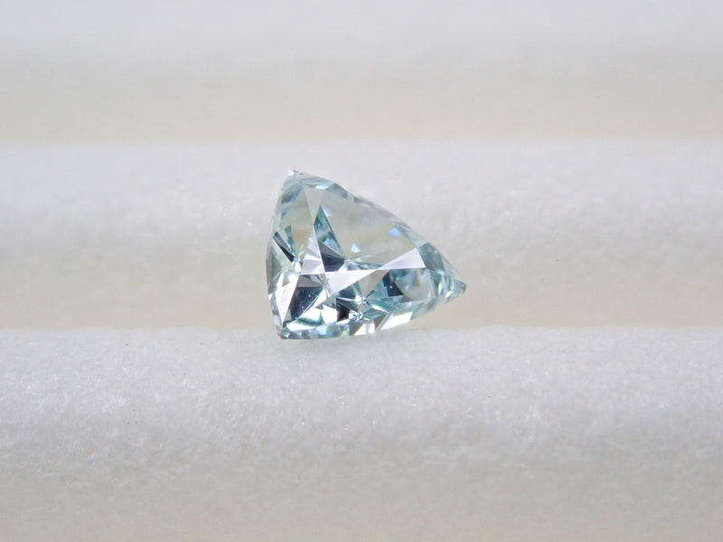 【12529457掲載】アイスブルーダイヤモンド 0.106ctルース