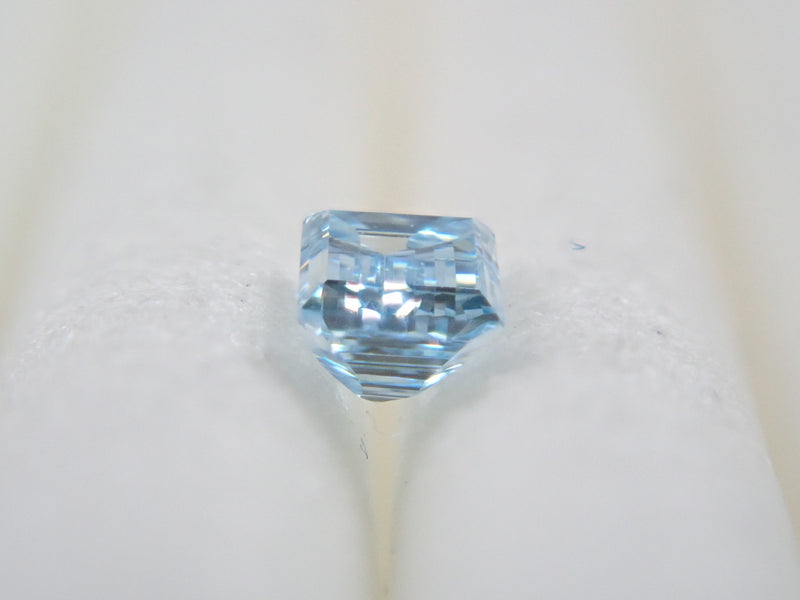 アイスブルーダイヤモンド 0.076ctルース（VSクラス相当）