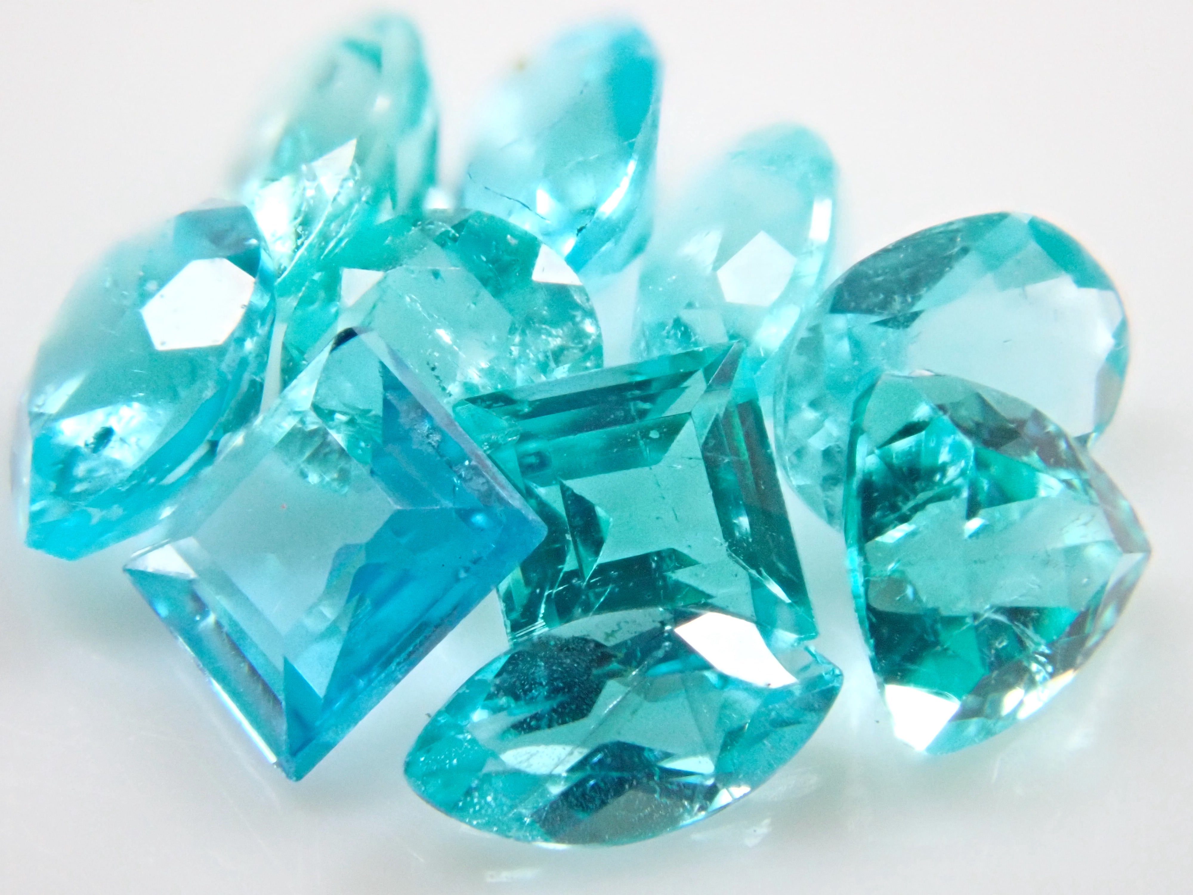 Gem Gacha💎1 Paraiba Tourmaline from Brazil (Batalha Mine)