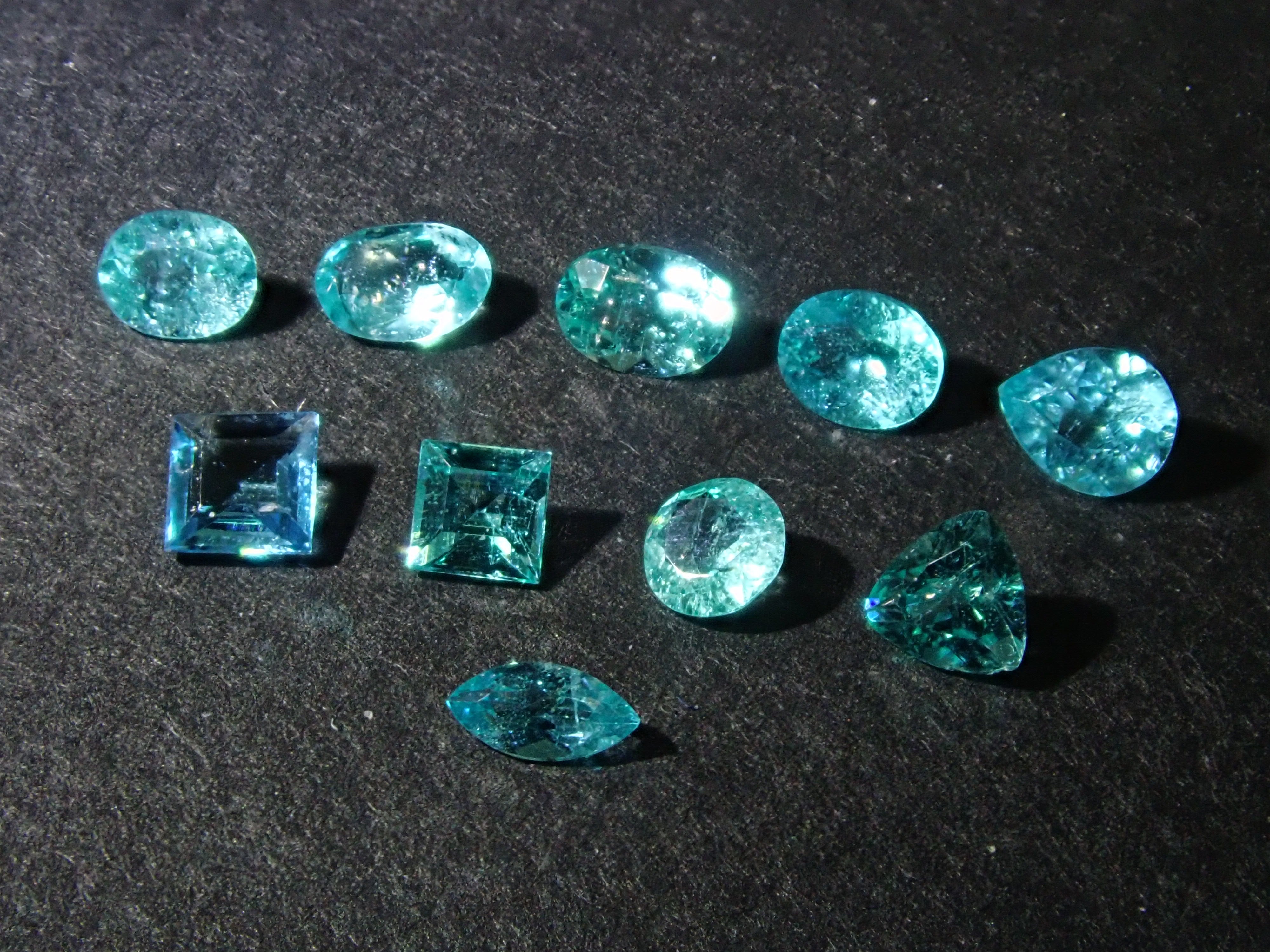 Gem Gacha💎1 Paraiba Tourmaline from Brazil (Batalha Mine)