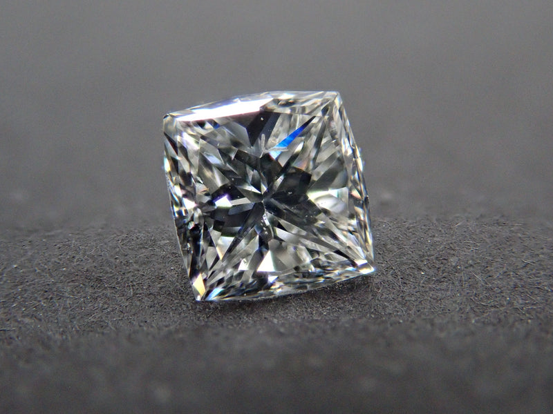 ダイヤモンド 0.263ctルース(F, VS2)