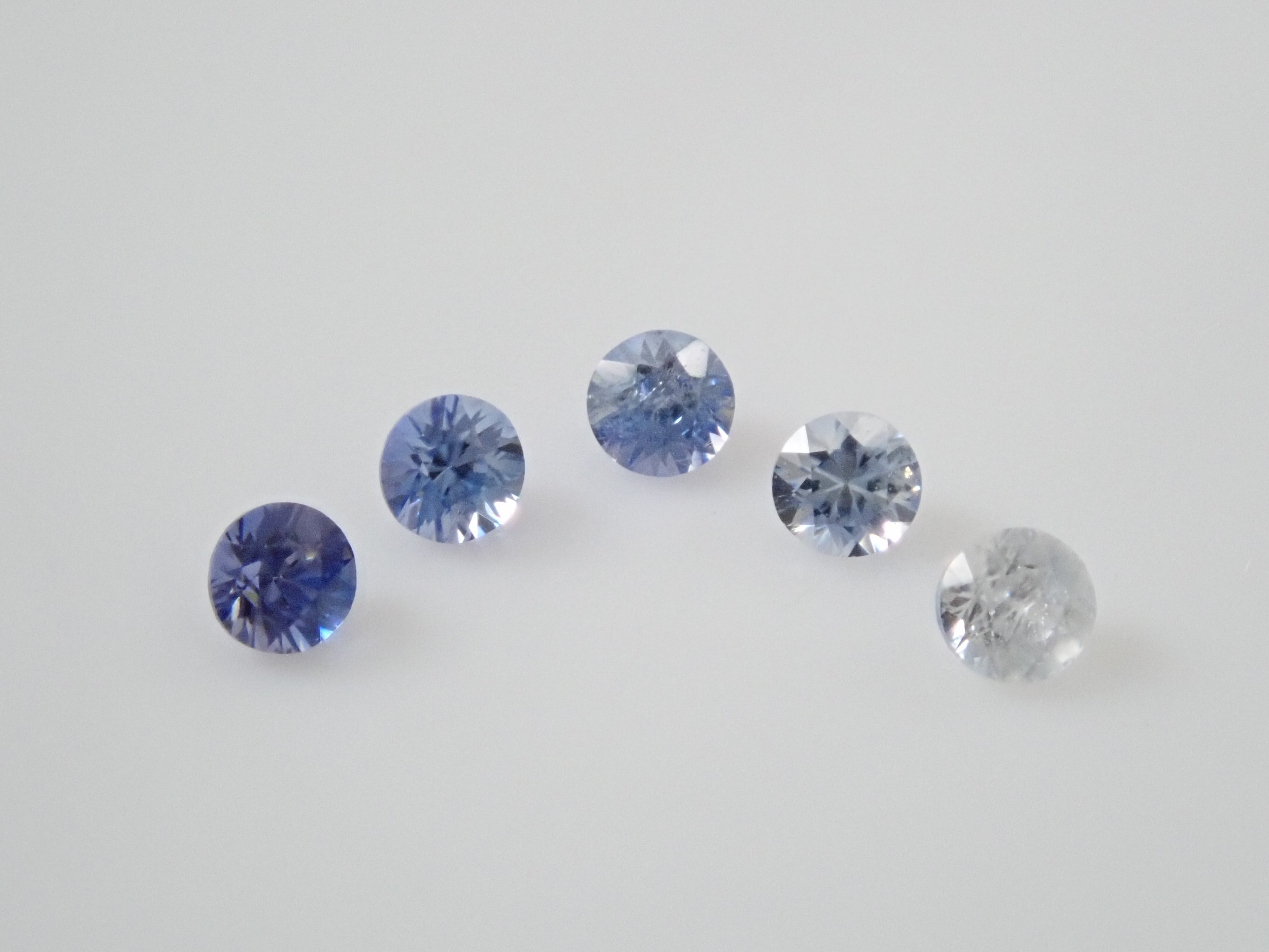 ベニトアイト2.0mm/0.149ct 5石セット（グラデーション）