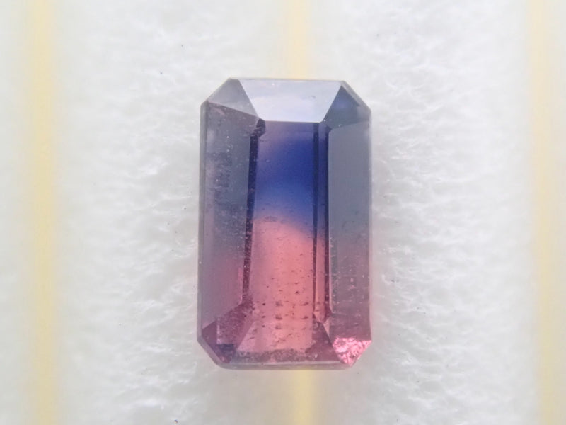Bicolor sapphire 0.351ct loose