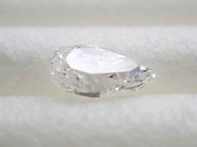 ダイヤモンド 0.169ctルース(G, SI2,ペアシェイプ)