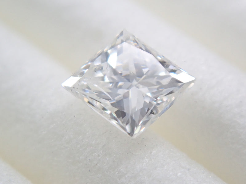ダイヤモンド（LDH) 0.257ctルース(F, SI2) – カラッツSTORE