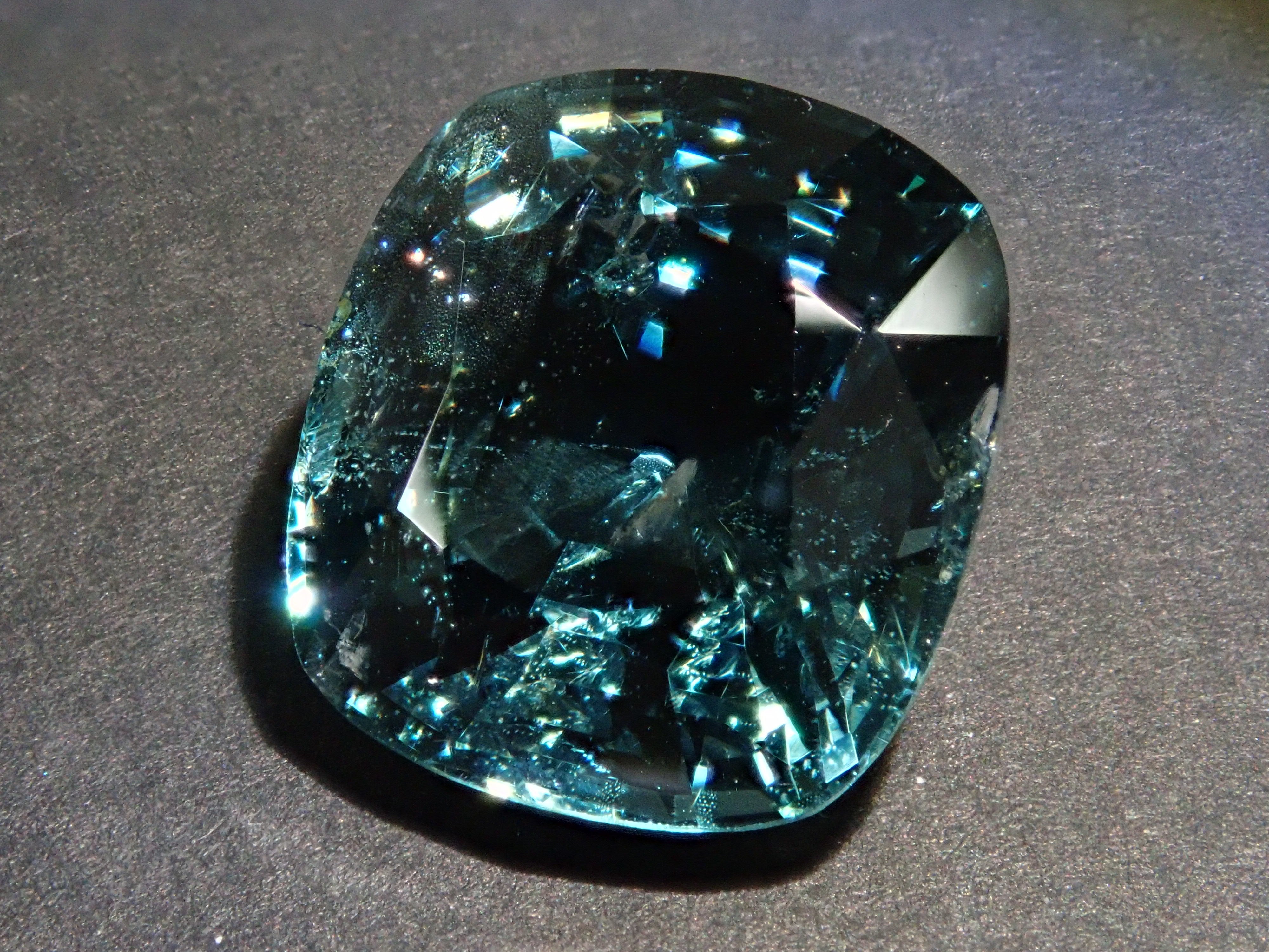 Spinel 5.205ct loose