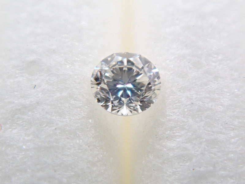 ダイヤモンド 2.0mmルース(VSクラス相当,イエロー蛍光）
