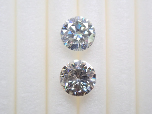 Synthetic moissanite 2 stone set 5mm/0.870ct loose