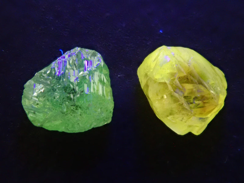 ダイヤモンド2石セット 0.580ct原石(グリーン・イエロー蛍光