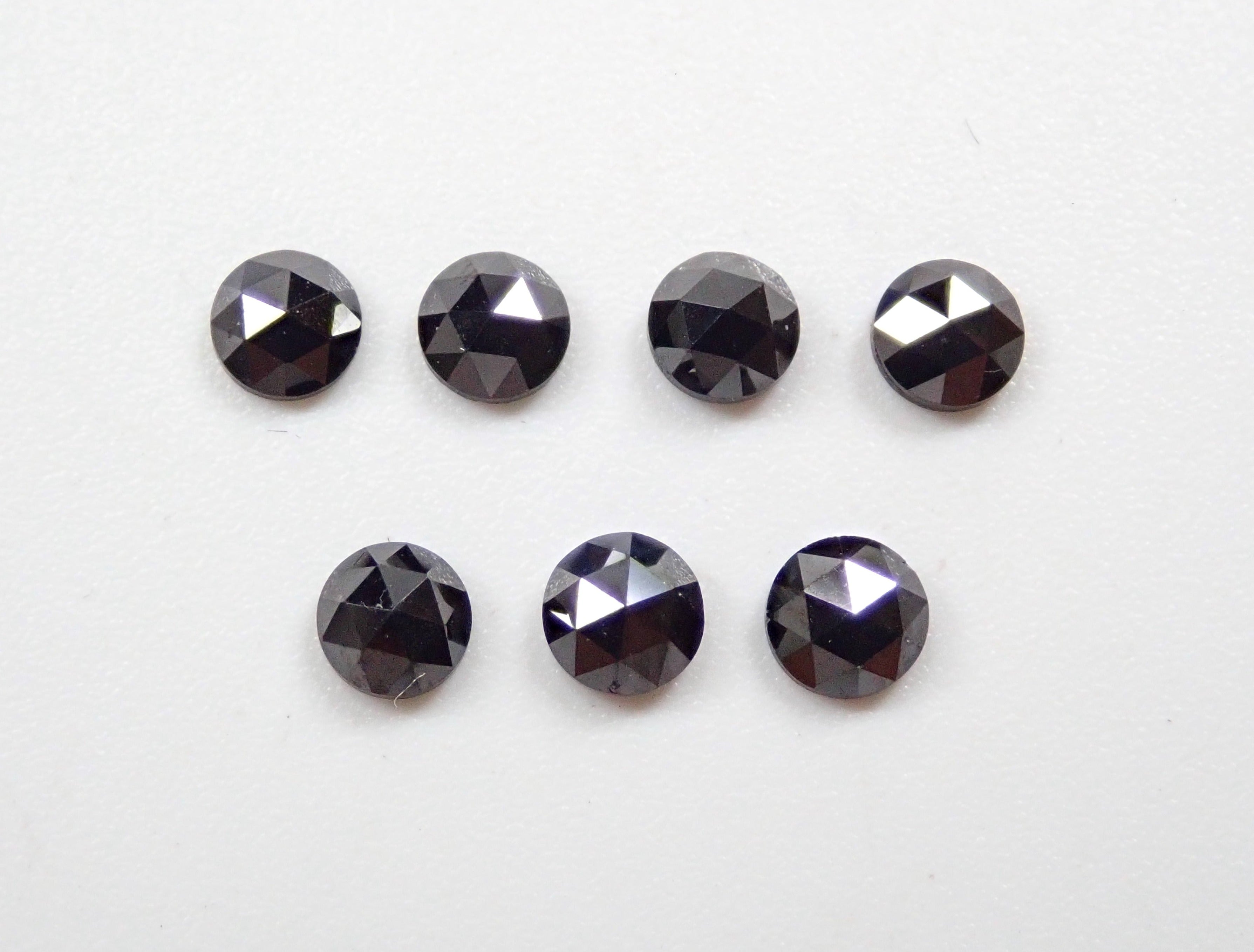 Black diamond 3.0mm loose (rose cut)《April birthstone》 1 stone