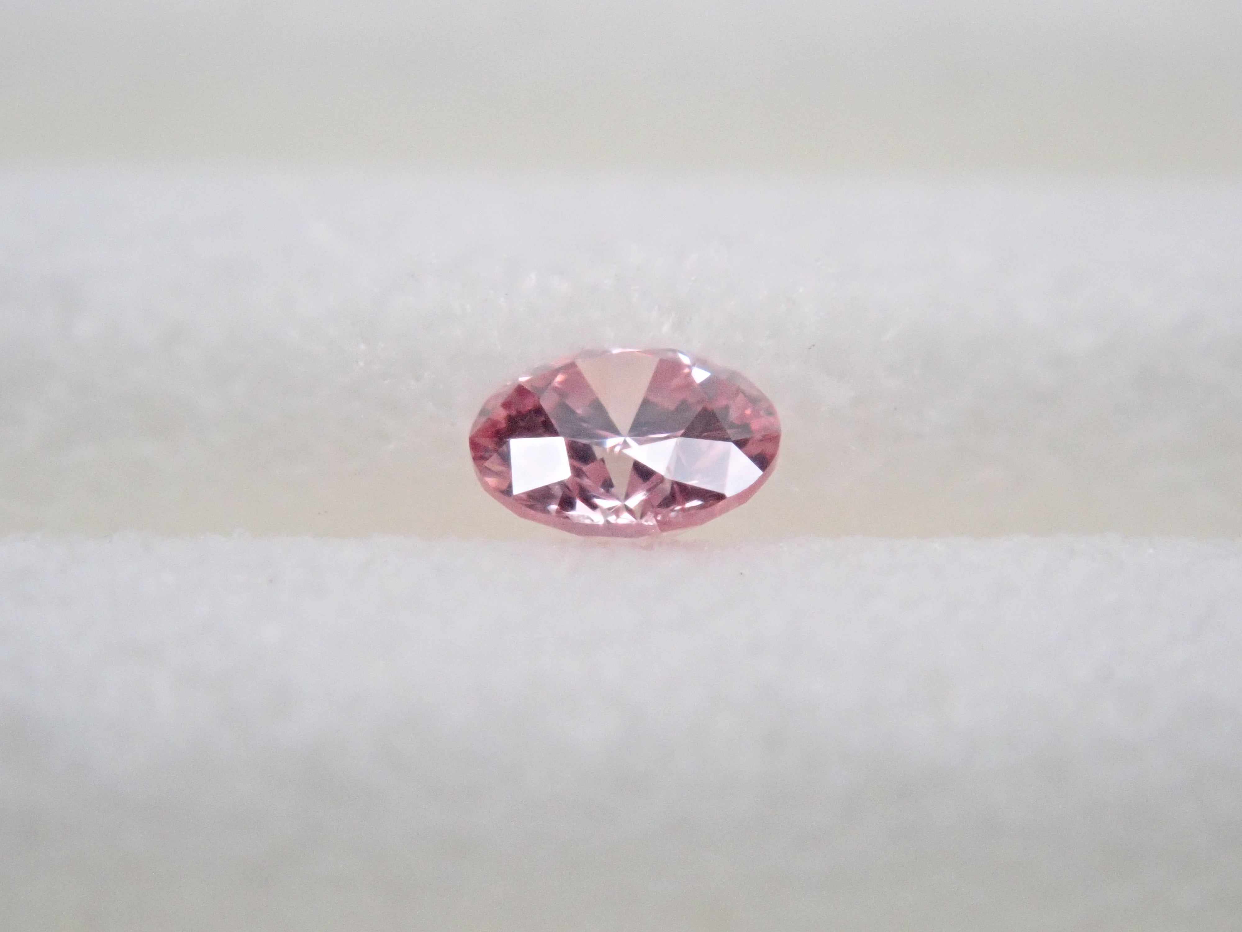 ファンシーパープリッシュピンクダイヤモンド 2mm/0.034ctルース(FANCY PURPLISH PINK, SI2)