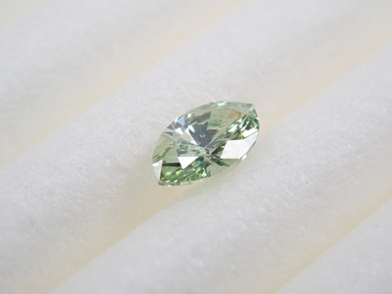 ミントグリーンダイヤモンド（トリートメント） 0.097ctルース（VSクラス相当,マーキースカット）