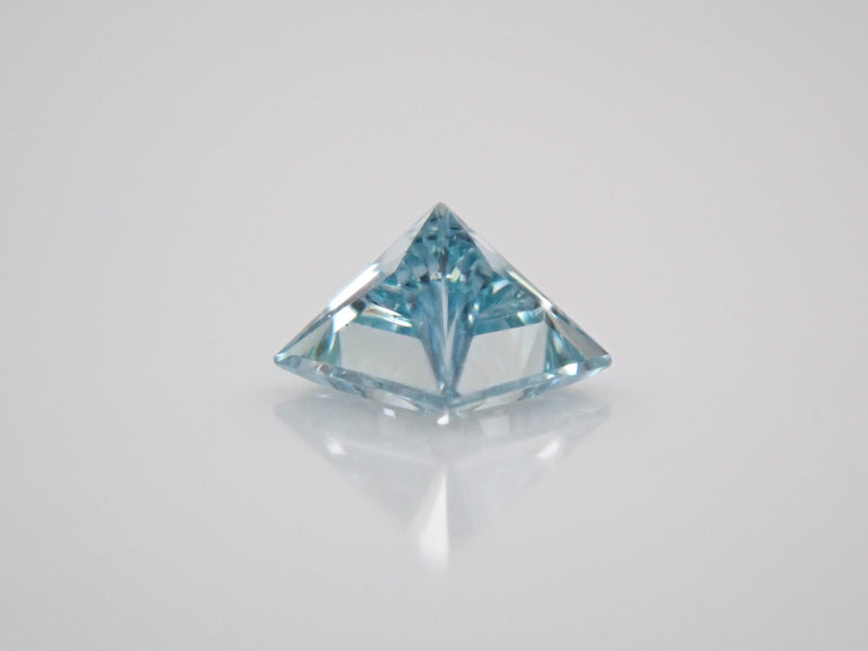 アイスブルーダイヤモンド 0.039ctルース（VSクラス相当,プリンセスカット）