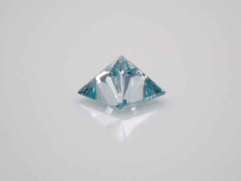 アイスブルーダイヤモンド 0.037ctルース（VSクラス相当,プリンセスカット）
