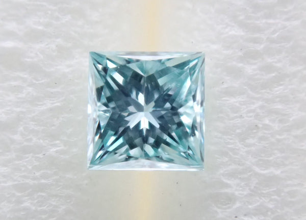 アイスブルーダイヤモンド 0.066ctルース（VSクラス相当,プリンセスカット）