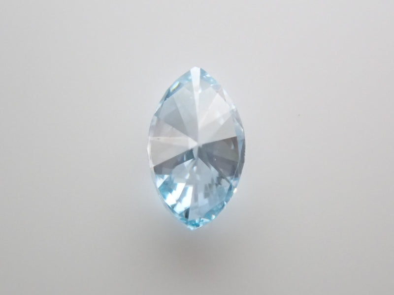 アイスブルーダイヤモンド 0.049ctルース（VSクラス相当,マーキースカット）