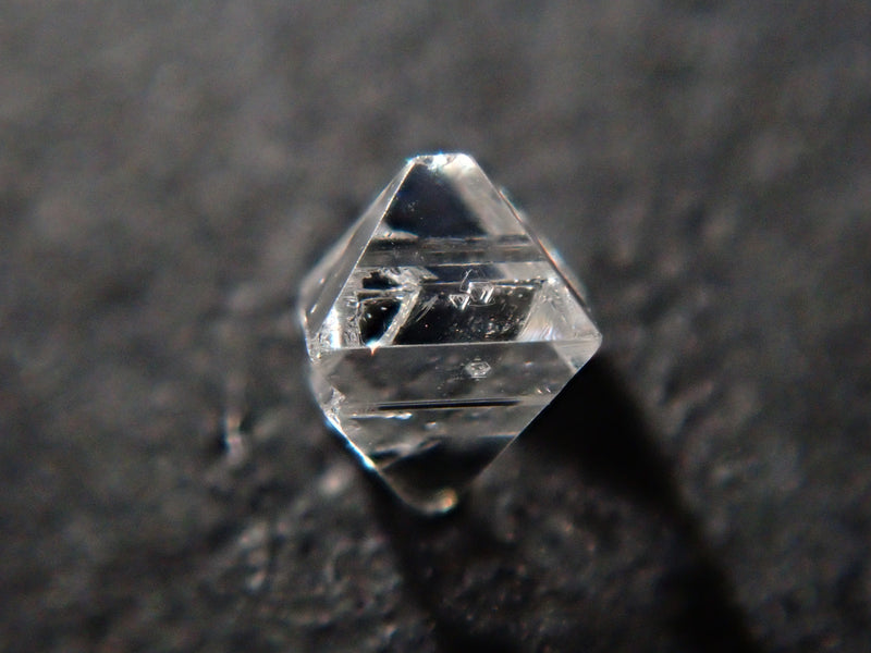 ダイヤモンド原石（ソーヤブル） 0.065ctルース・トライゴン有