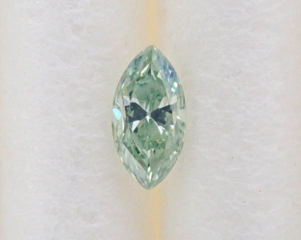 ミントグリーンダイヤモンド（トリートメント） 0.052ctルース（VSクラス相当,マーキースカット）
