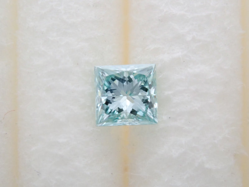 アイスブルーダイヤモンド 0.068ctルース