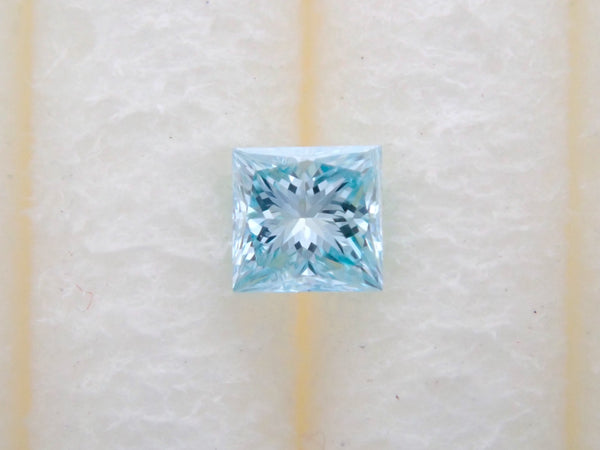 アイスブルーダイヤモンド 2.3mm/0.069ctルース（VSクラス相当,プリンセスカット）