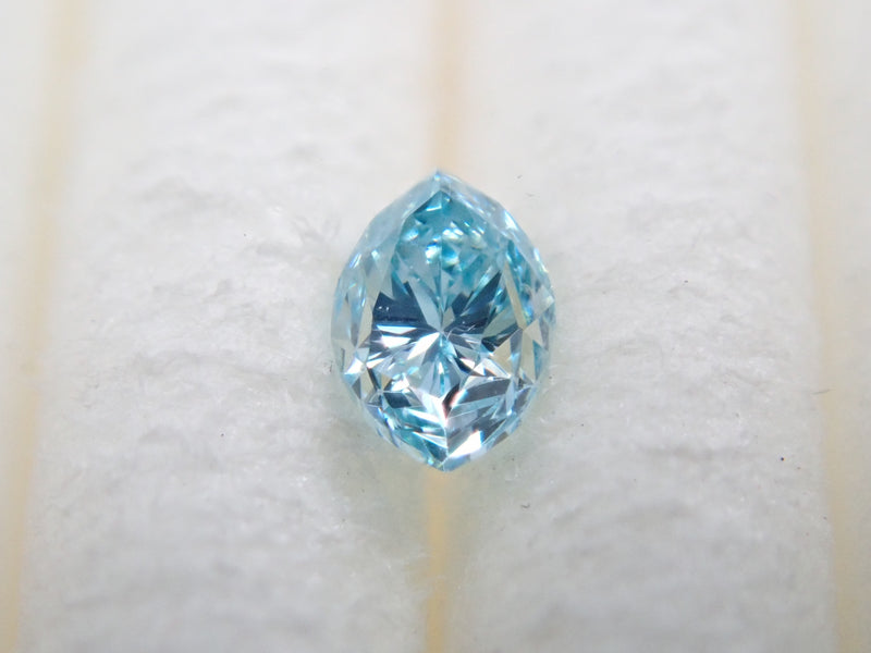 アイスブルーダイヤモンド 0.108ctルース（VSクラス相当,マーキースカット）