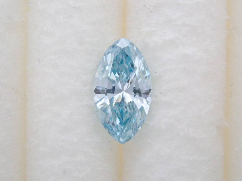 アイスブルーダイヤモンド 0.106ctルース（VSクラス相当,マーキースカット）