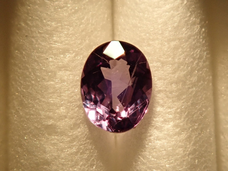 開店記念セール <br>カラーチェンジガーネット２．４０１CT