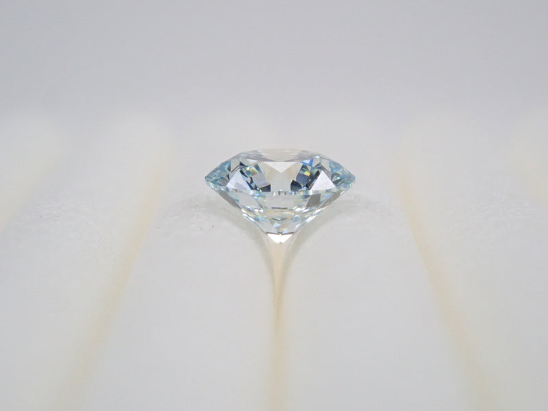 アイスブルーダイヤモンド 4.2mm/0.277ctルース(FANCY LIGHT GREENISH BLUE, SI-1)