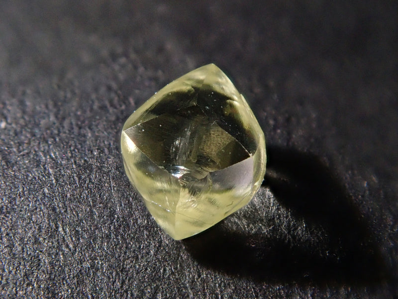ダイヤモンド原石（メイカブル） 0.420ctルース – カラッツSTORE