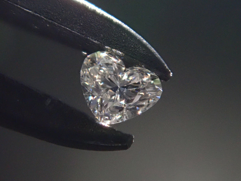 ダイヤモンド 2.3mm/0.048ctルース（VSクラス相当・ハートシェイプ）