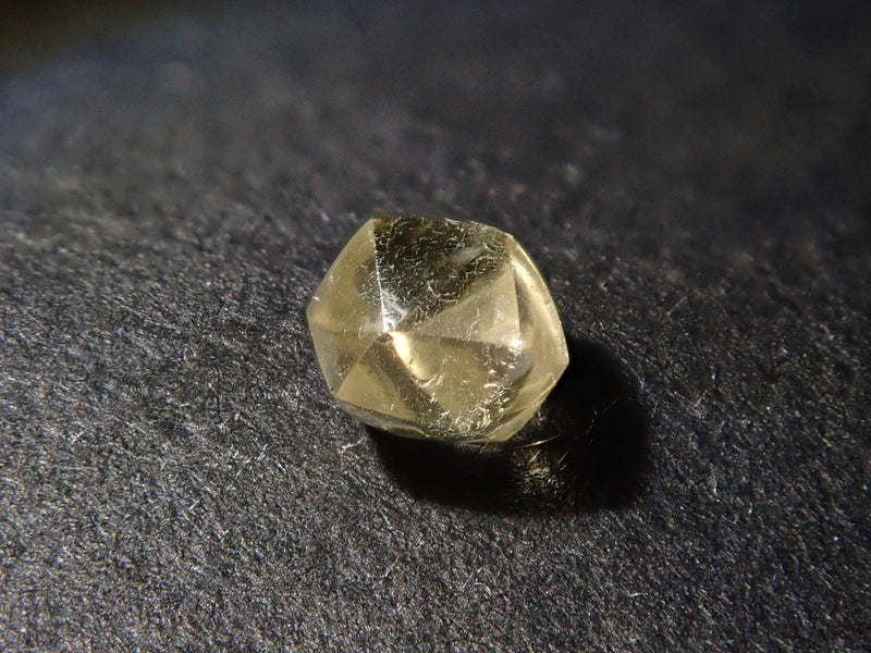 ダイヤモンド原石（メイカブル） 0.279ctルース