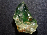 ハイアライトオパール 2.880ct原石（太陽光でも蛍光）