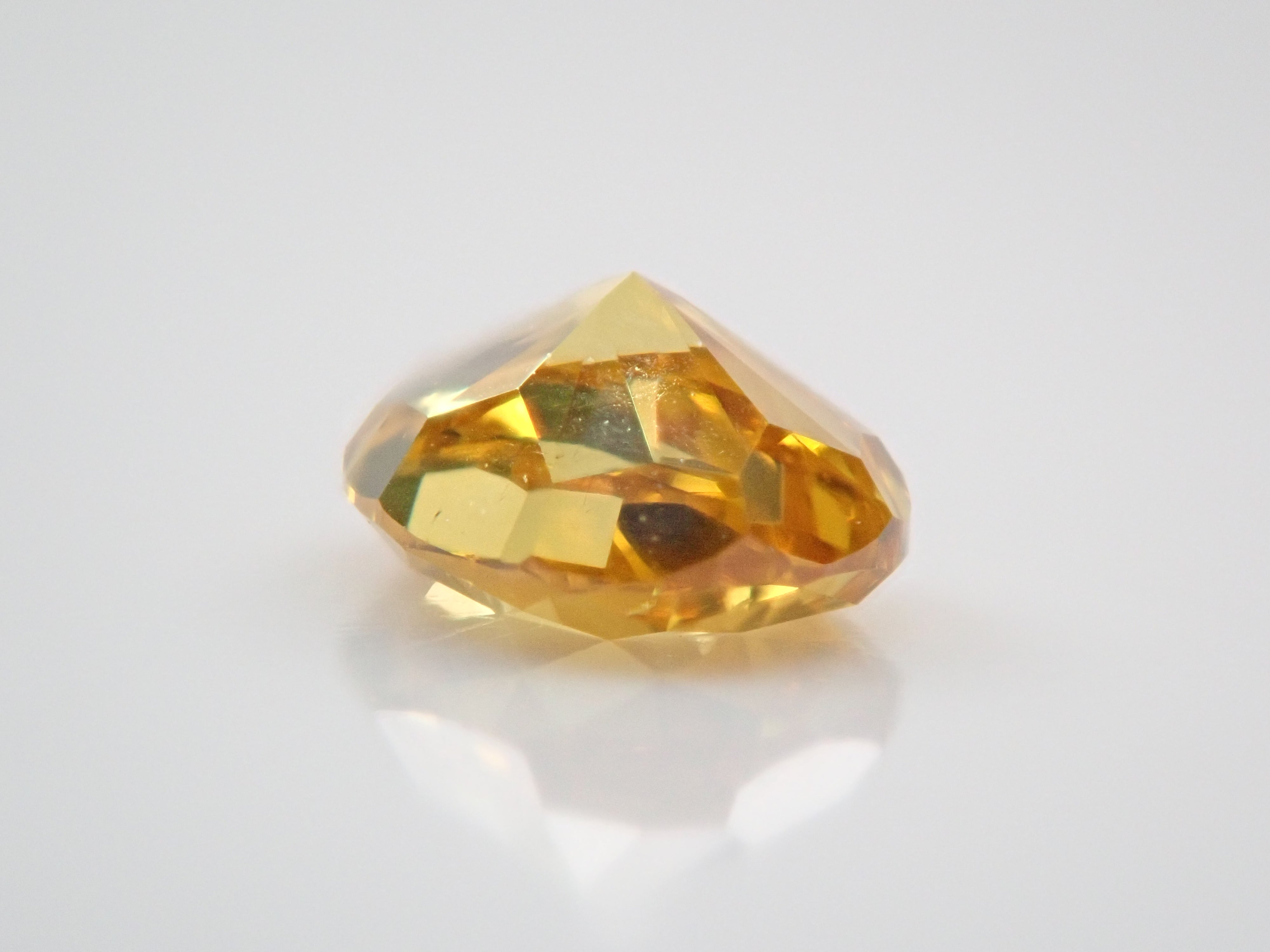 【32501256掲載】イエローダイヤモンド 0.167ctルース(FANCY VIVID ORANGY YELLOW, VS-2)