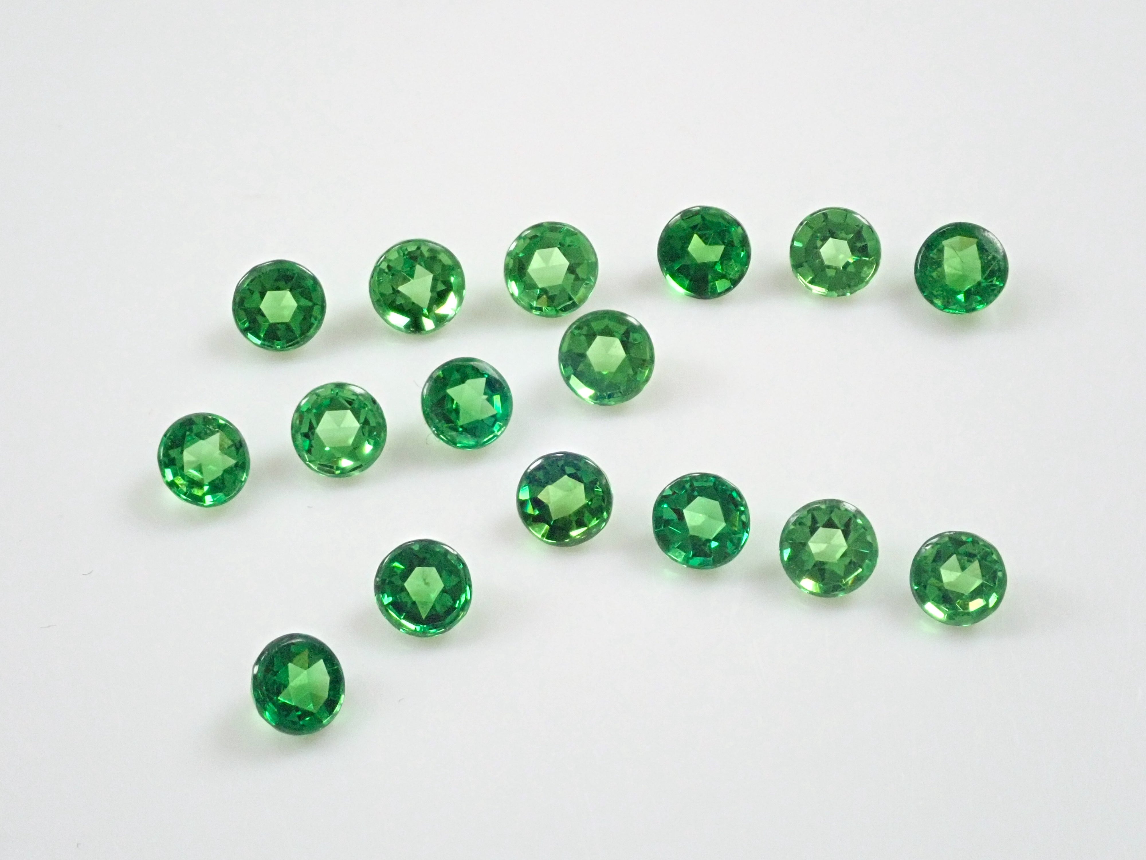 1 stone tsavorite (rose cut, 4mm)