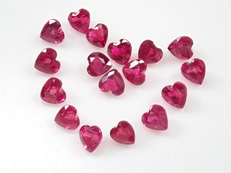 1 heart-shaped ruby ​​2.5mm《Discount available for multiple purchases》