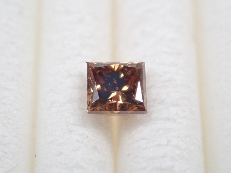 ブラウンダイヤモンド 3mm/0.183ctルース（VSクラス相当,プリンセスカット）