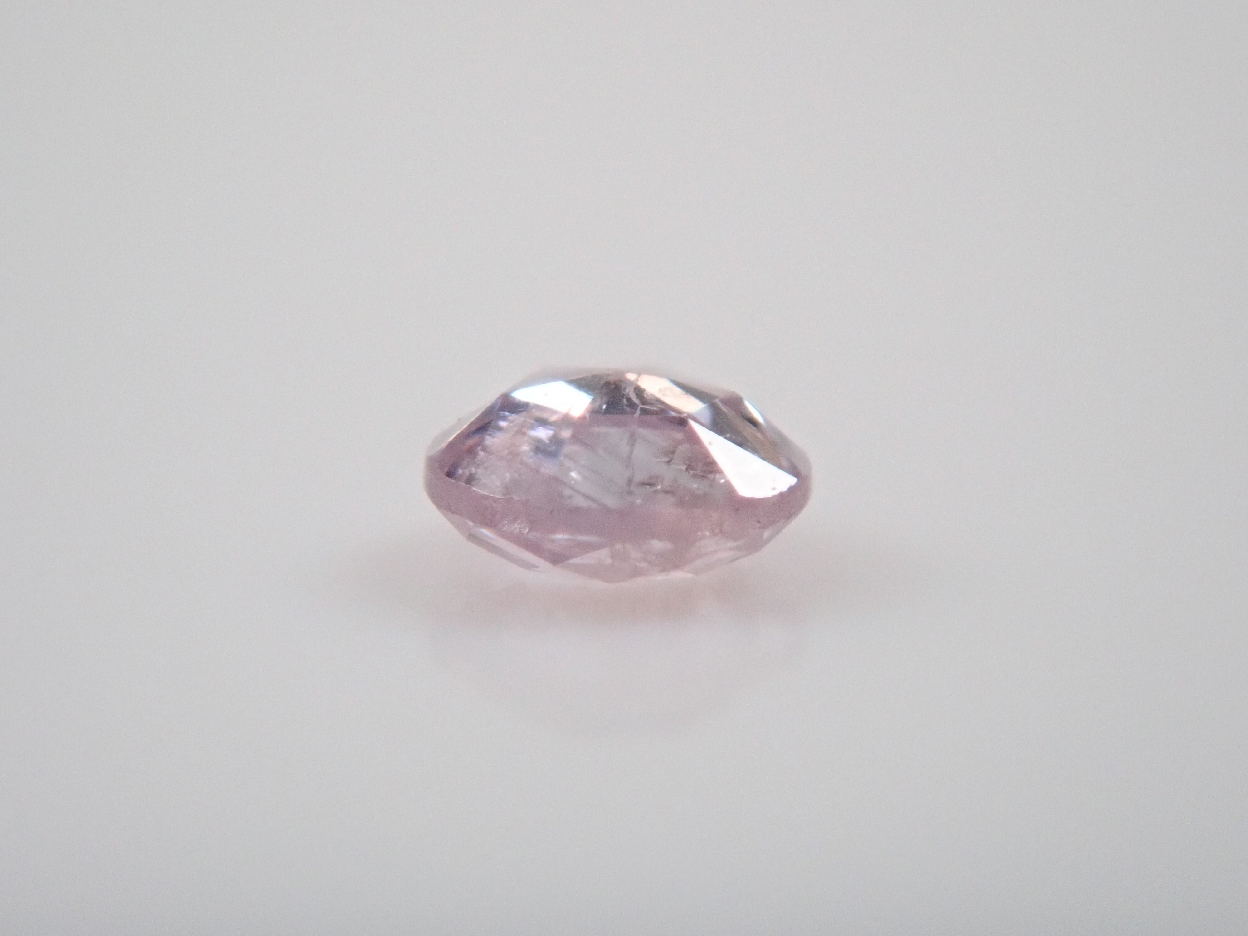 ファンシーライトパープルピンクダイヤモンド（ローズカット） 1.8mm/0.026ctルース(FANCY LIGHT PURPLE PINK, I2)