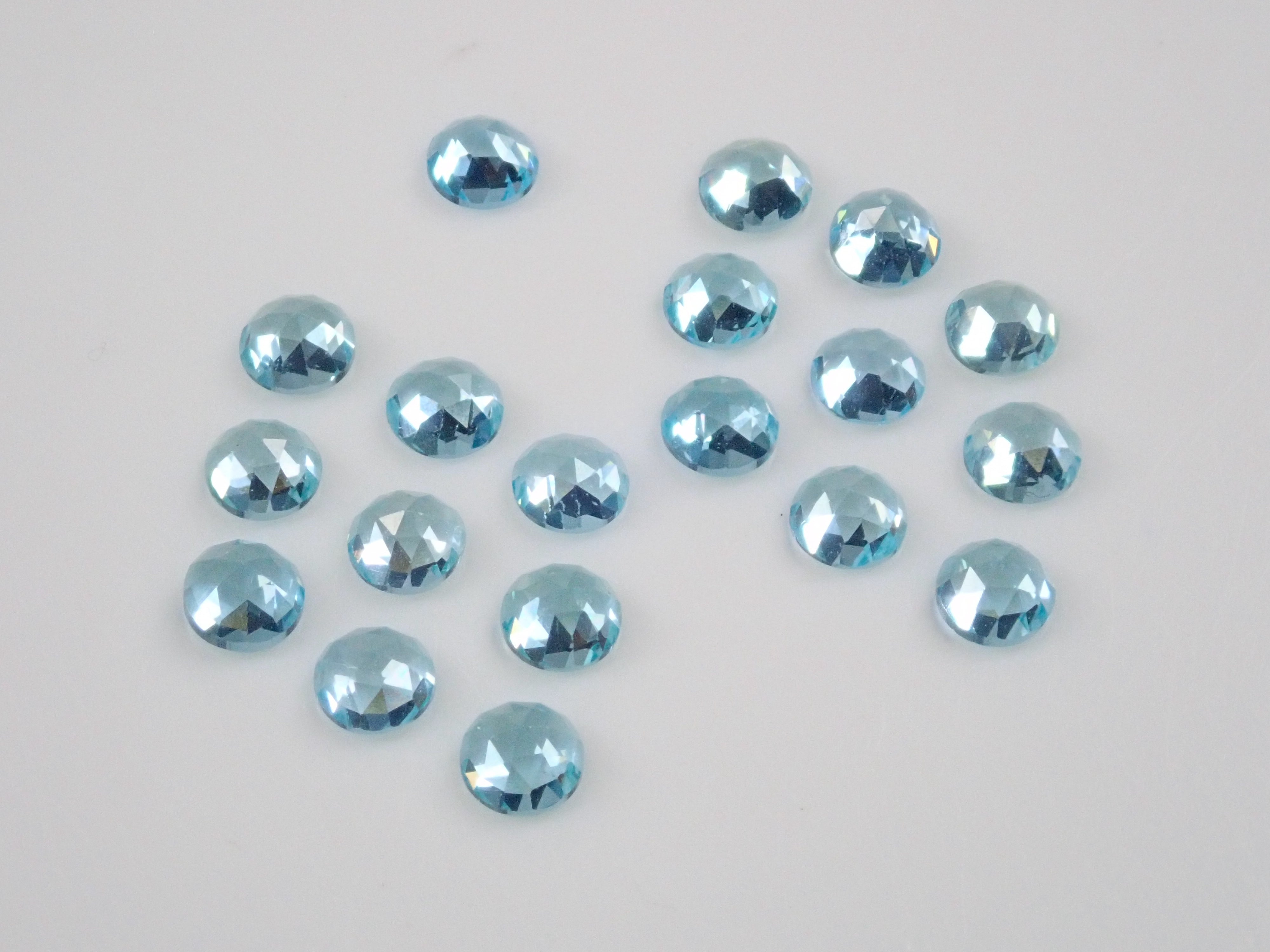 Rose cut apatite 1 stone 3mm《Multiple purchase discount available》