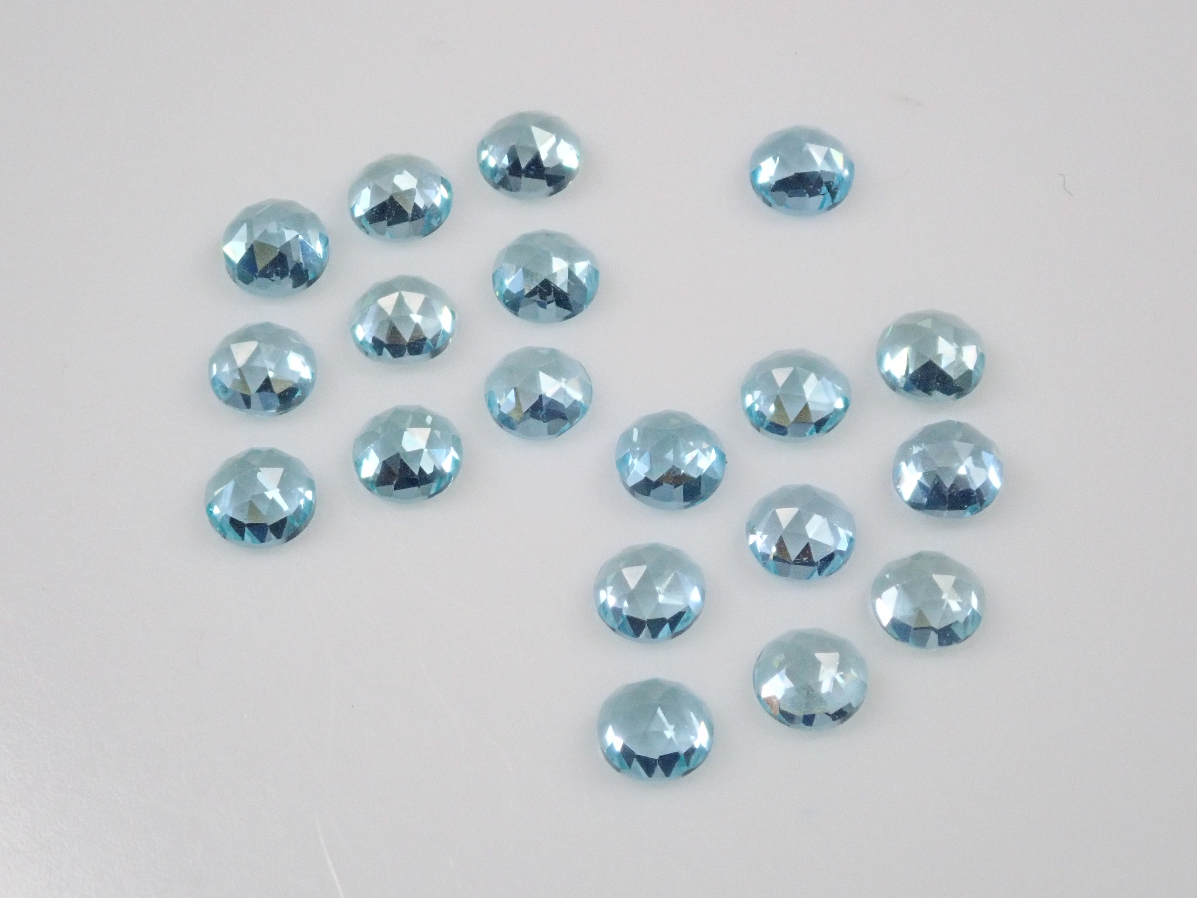 Rose cut apatite 1 stone 3mm《Multiple purchase discount available》