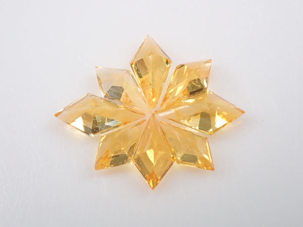 Yellow sapphire 8 stone set (kite cut)《Buyable in Bangkok》