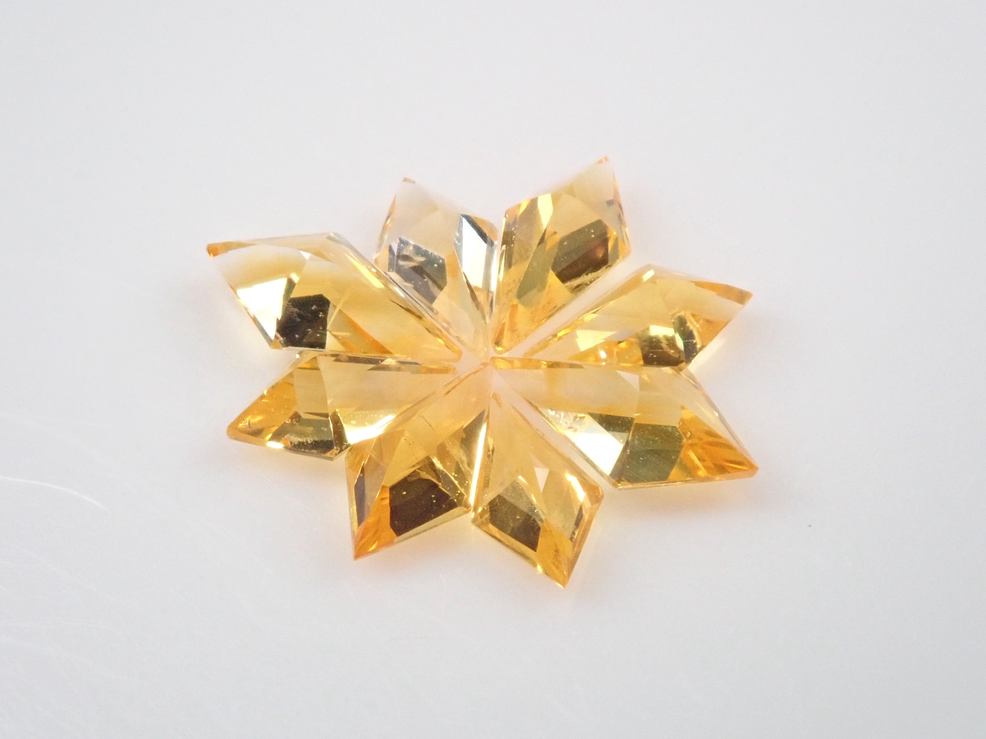 Yellow sapphire 8 stone set (kite cut)《Buyable in Bangkok》