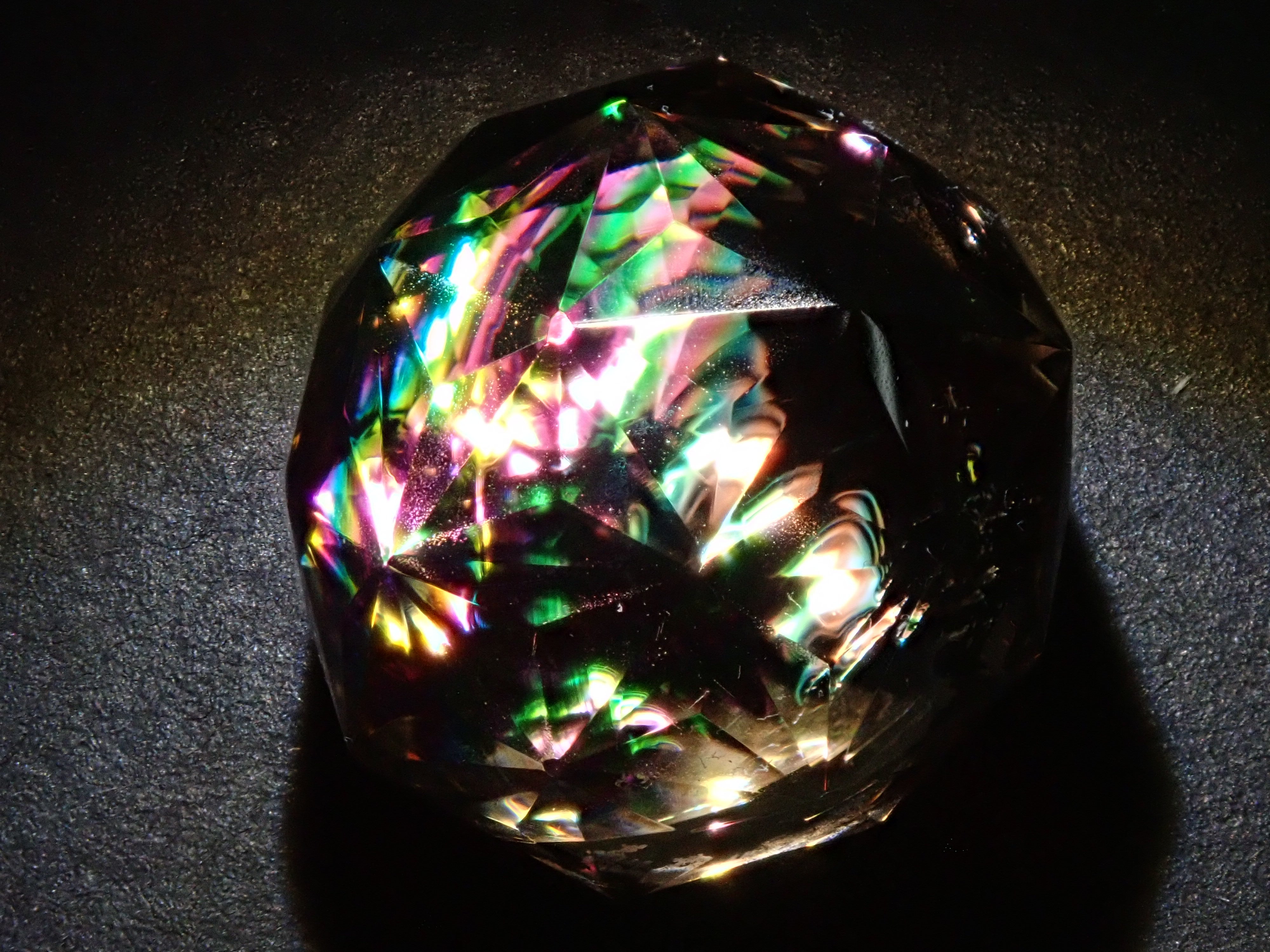 【桔梗カット】アイリスクォーツ 31.670ct《シミズ貴石代表・清水幸雄氏》 ワッペン付