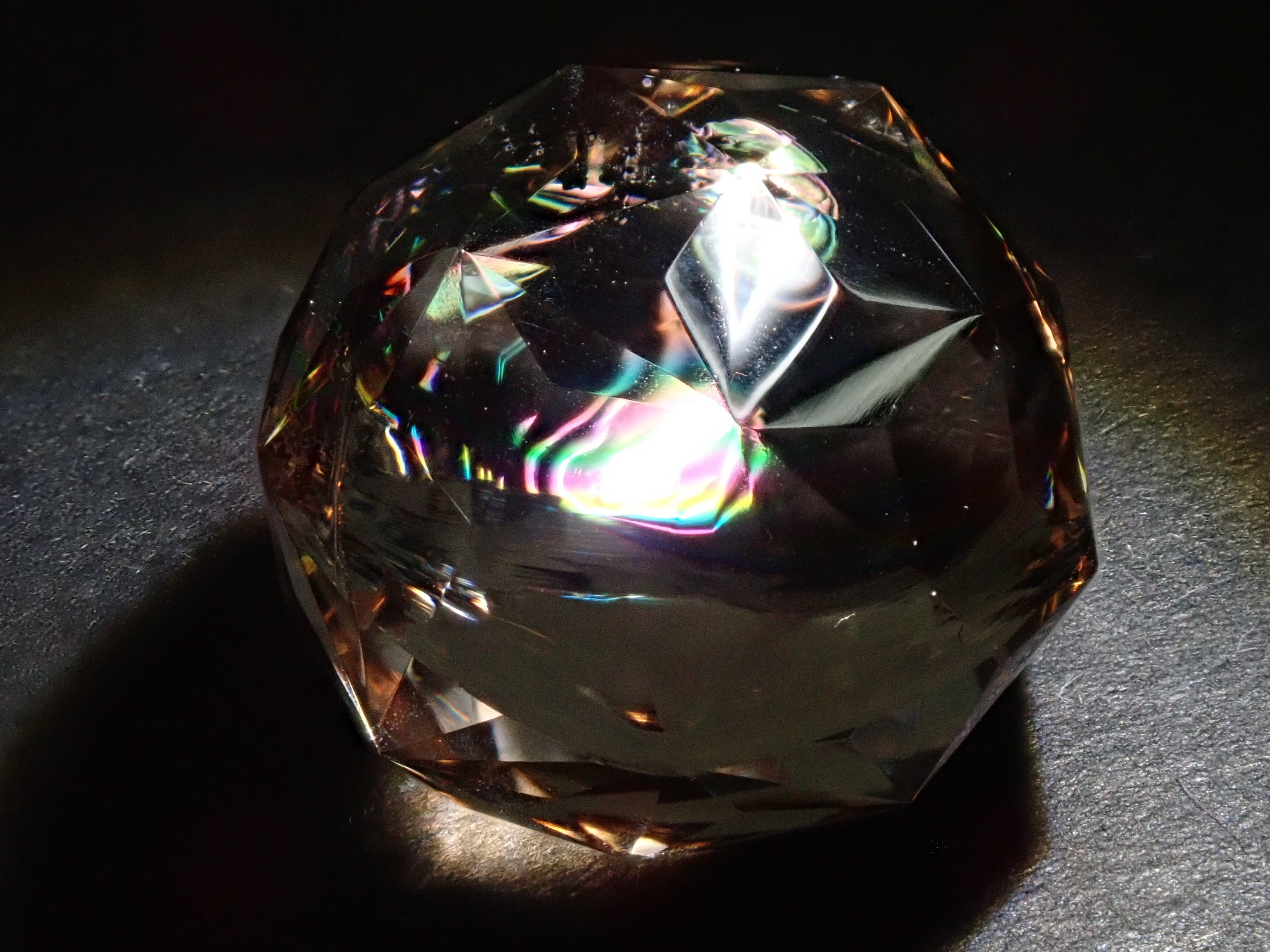 【桔梗カット】アイリスクォーツ 31.670ct《シミズ貴石代表・清水幸雄氏》 ワッペン付