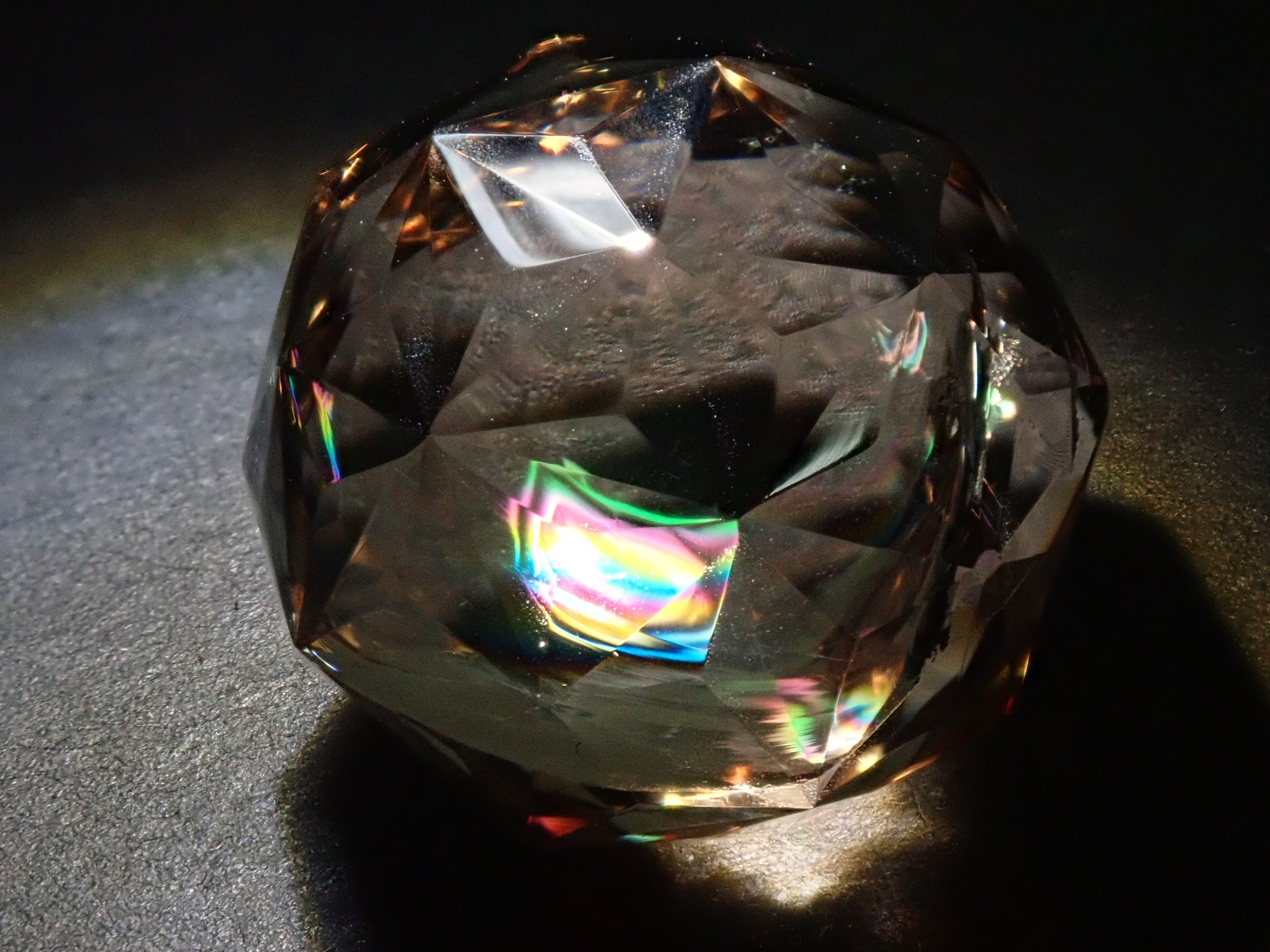 【桔梗カット】アイリスクォーツ 31.670ct《シミズ貴石代表・清水幸雄氏》 ワッペン付