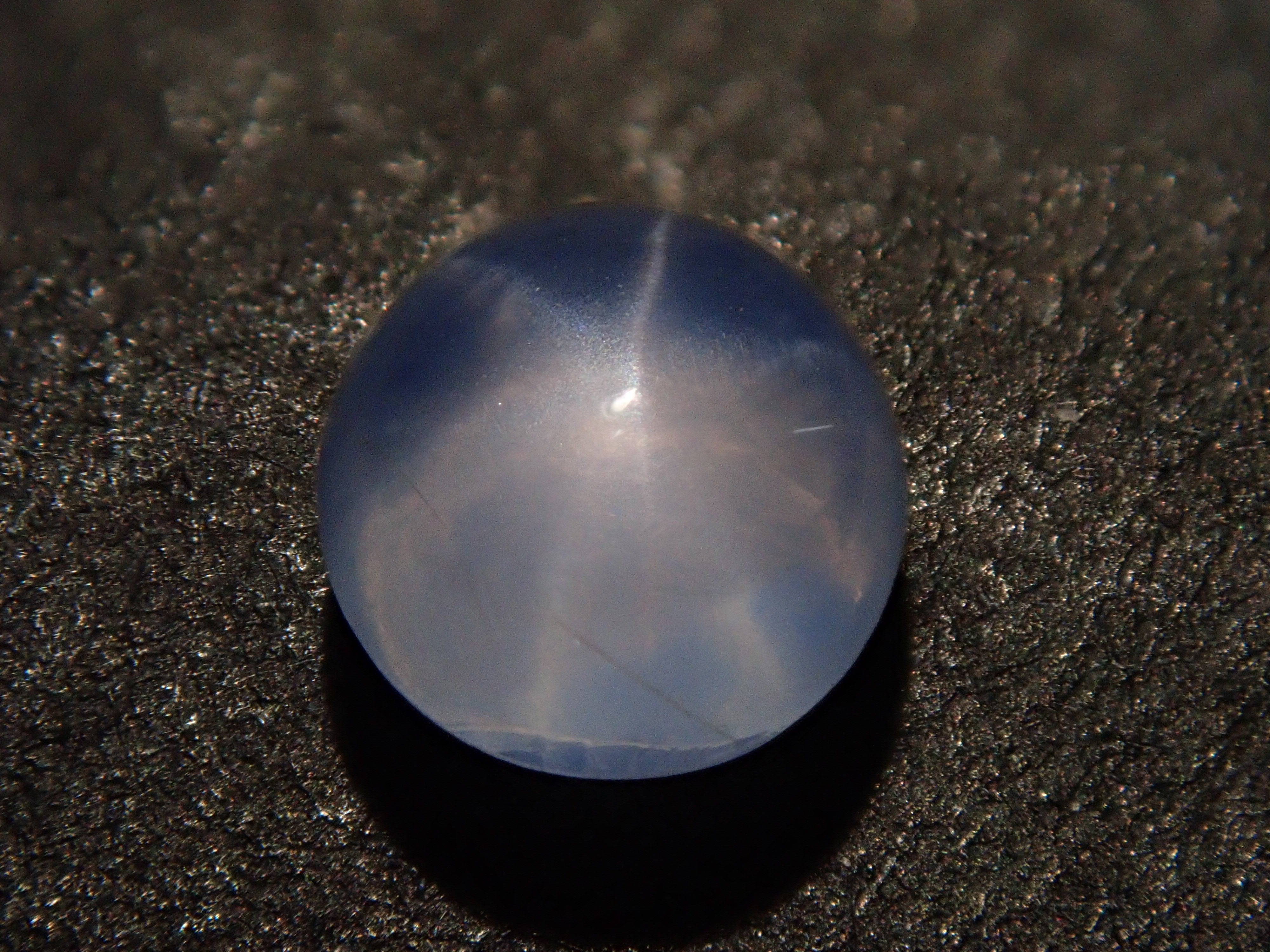 Unheated blue star sapphire from Sri Lanka 0.62ct loose