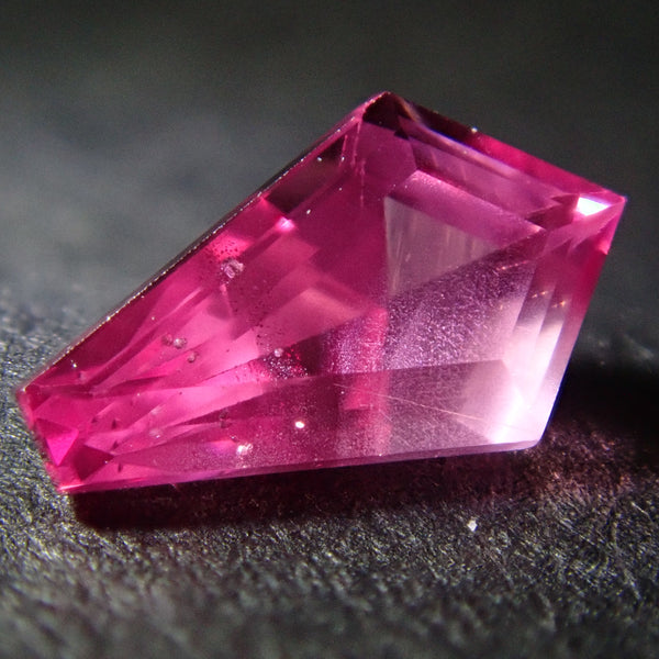 非加熱 シルキー ピンクサファイア 1.3ct ルース | sanjuandedios.ec